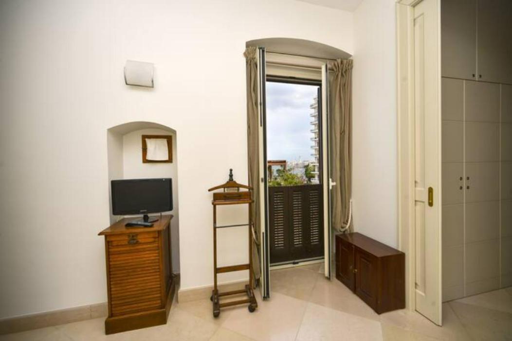 Scesa San Michele Apartment Bari Exterior foto