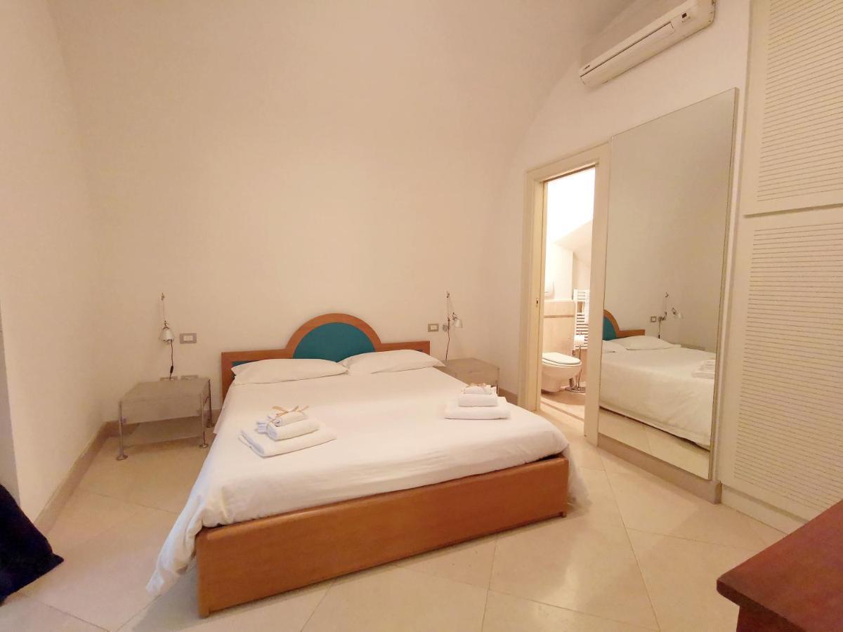 Scesa San Michele Apartment Bari Exterior foto