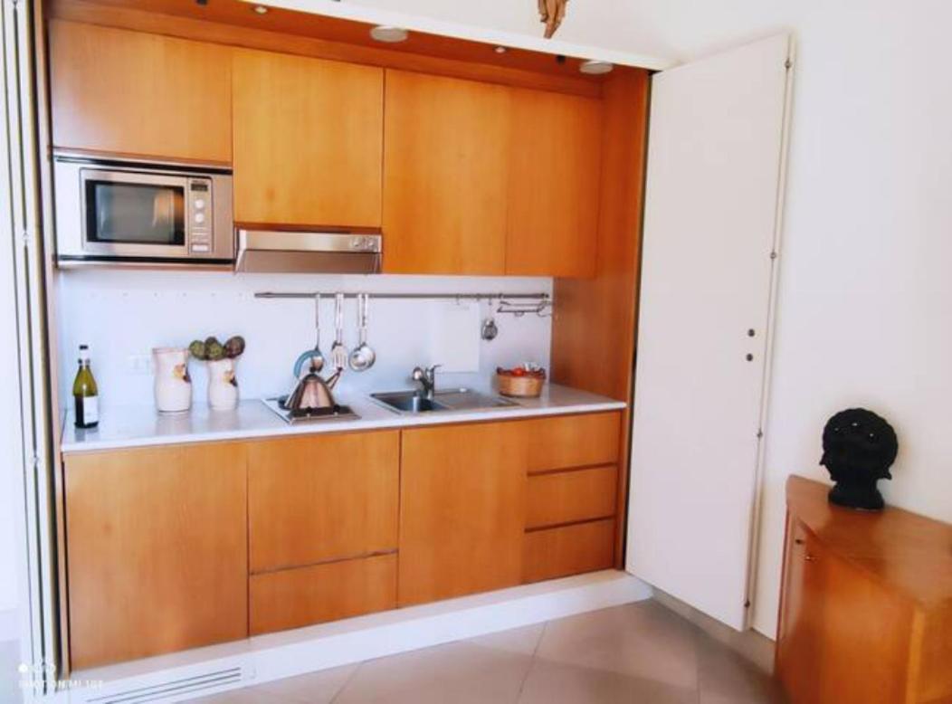 Scesa San Michele Apartment Bari Exterior foto