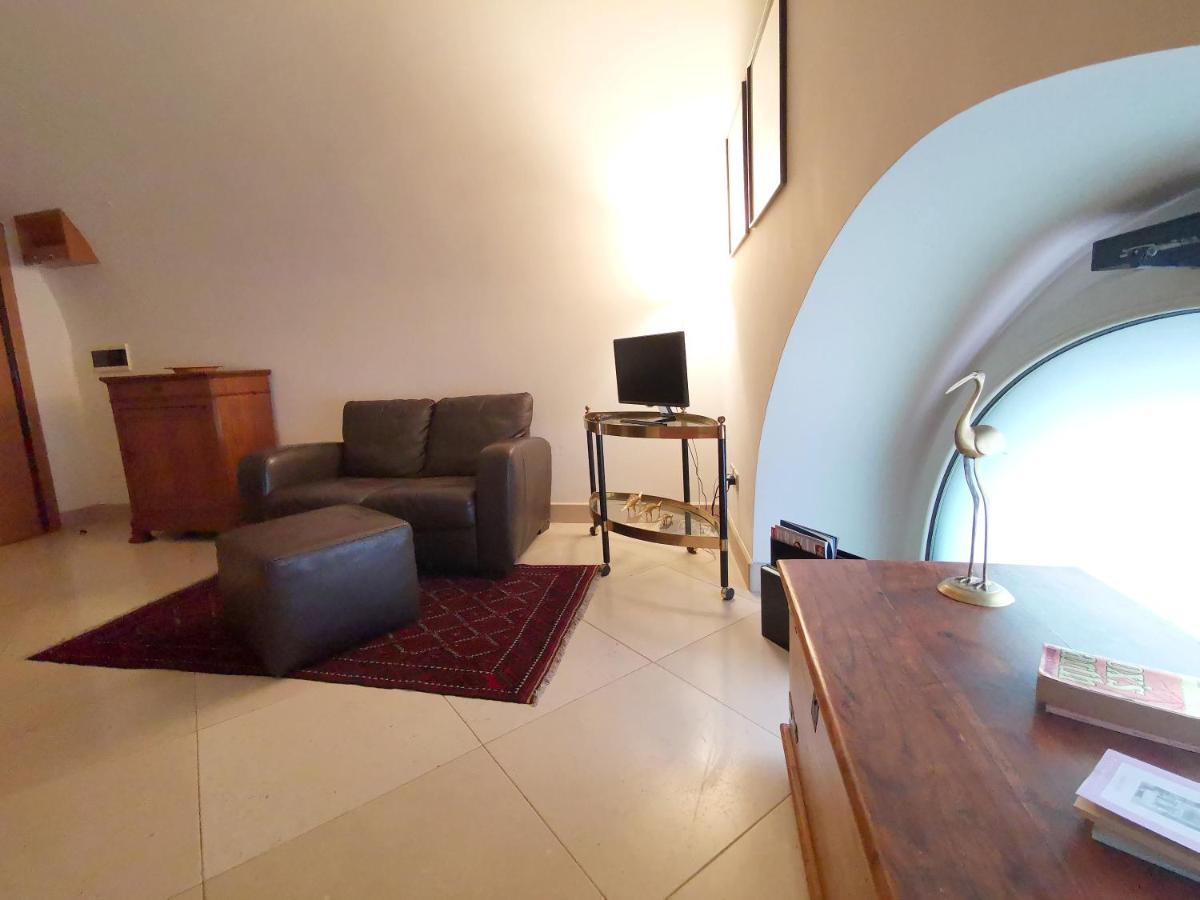 Scesa San Michele Apartment Bari Exterior foto