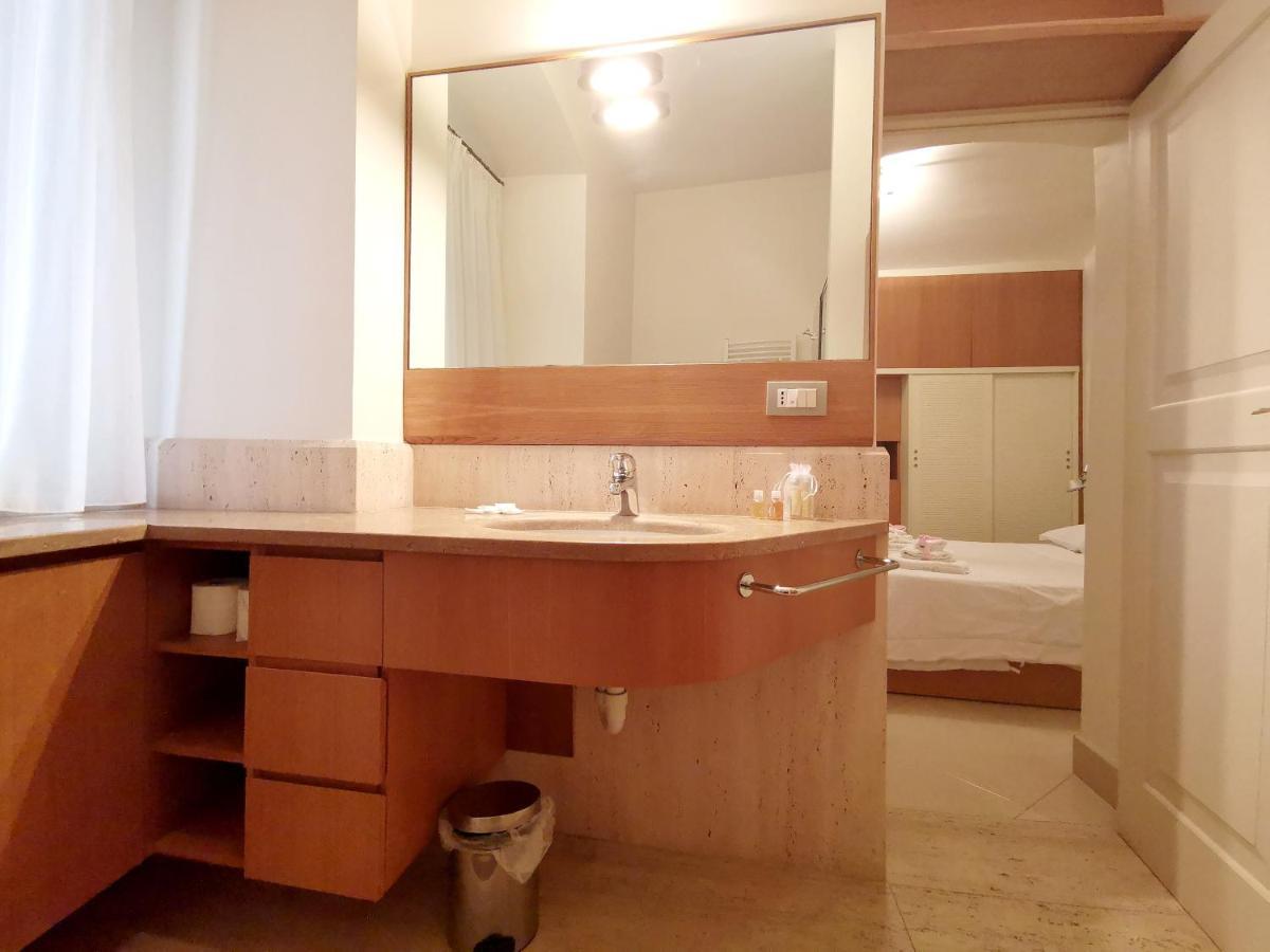 Scesa San Michele Apartment Bari Exterior foto
