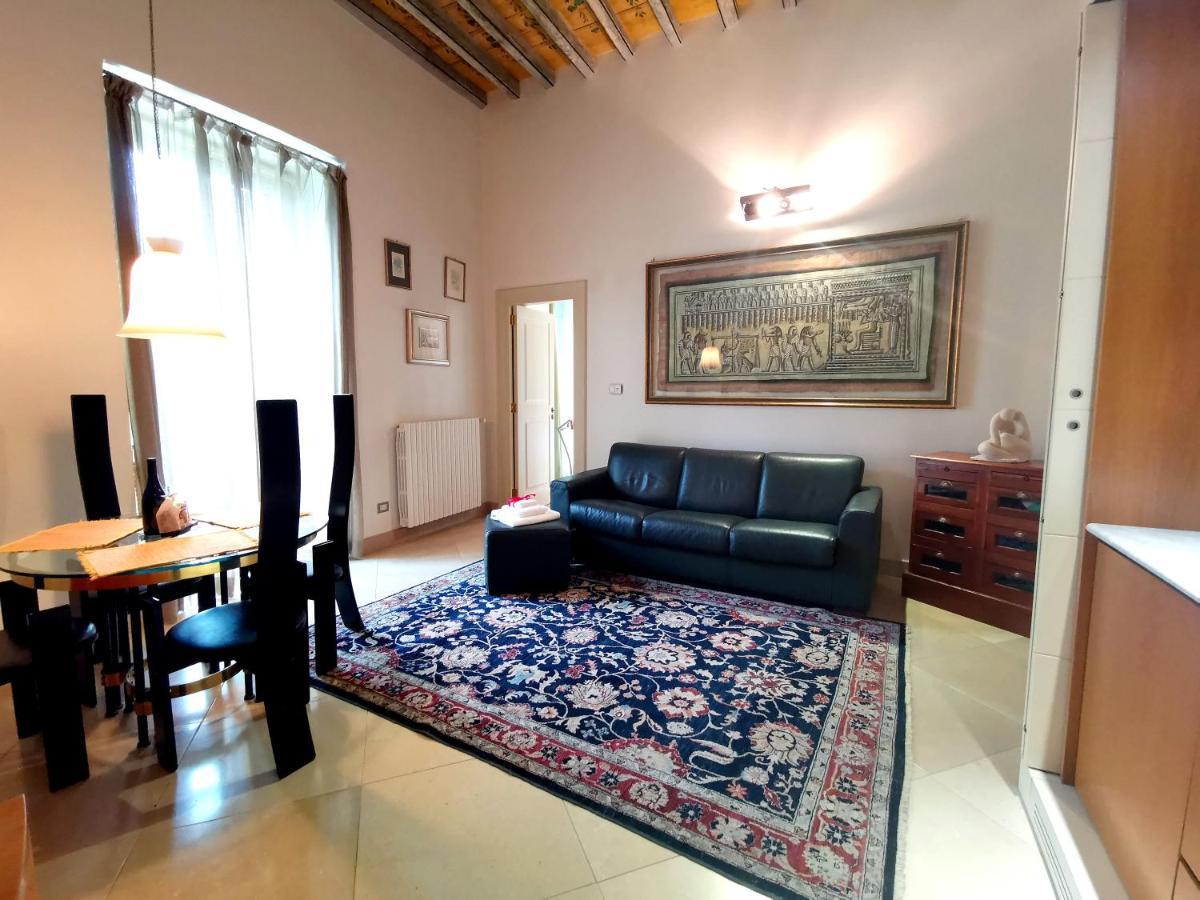 Scesa San Michele Apartment Bari Exterior foto